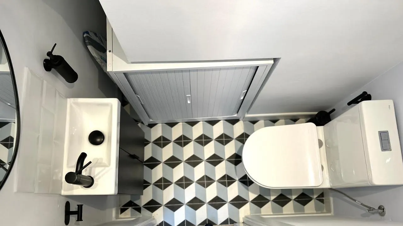 Apartamento Los Lances En Primera Linea De Playa Con Piscina Tarifa Apartment