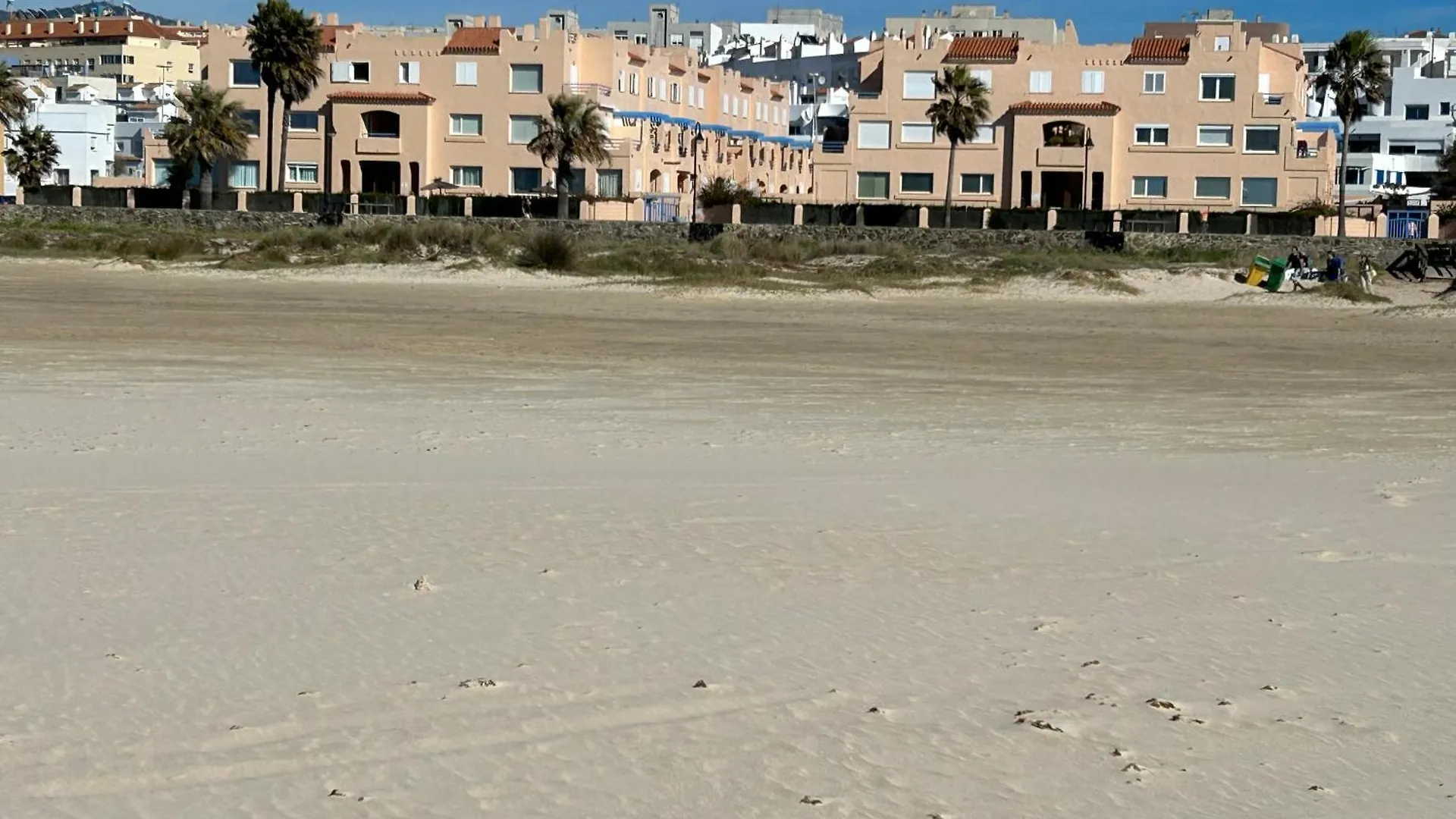 Apartamento Los Lances En Primera Linea De Playa Con Piscina Tarifa Apartment