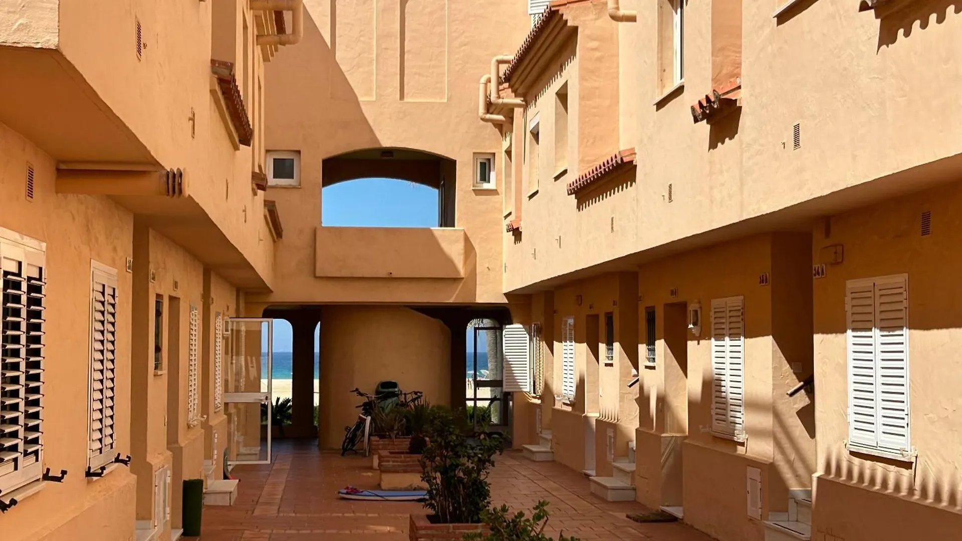 Apartamento Los Lances En Primera Linea De Playa Con Piscina Ταρίφα